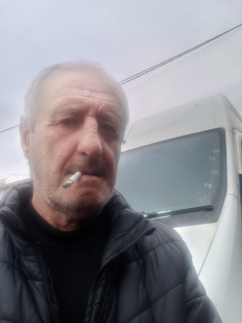 Миша, Россия, Краснодар, 58 лет. Познакомлюсь с женщиной для любви и серьезных отношений. Водитель грузовика 🚛. Холостяк живу один. Михаил. 