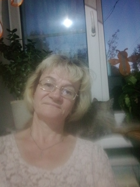 Elena, Россия, Киров, 52 года. Познакомлюсь с мужчиной для любви и серьезных отношений.Медсестра, общительная, добрая.