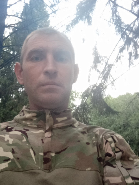 Вячеслав, Донецк, 41 год, 1 ребенок, 2 фото. Познакомлюсь с женщиной для дружбы и общения. Для встреч.  Анкета 841976. 