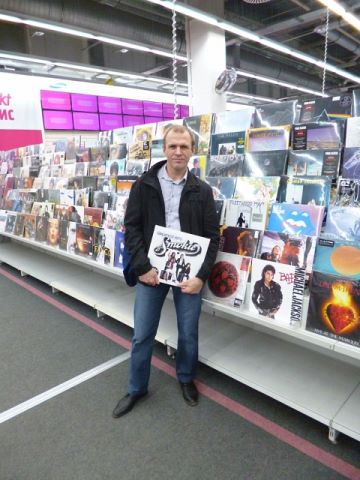 Андрей, Россия, Омск, 56 лет, 1 ребенок. Работа, дом, увлечения, дома со мной проживает ещё и кот. Вот. )