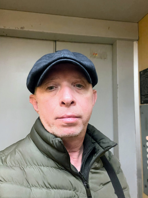 Вячеслав, Санкт-Петербург, м. Улица Дыбенко, 49 лет. Познакомлюсь с женщиной для гостевого брака, воспитания детей, дружбы и общения.Познакомлюсь для серьезных отношений и создания семьи. Ввиду неких обстоятельств, кроме самого себя,