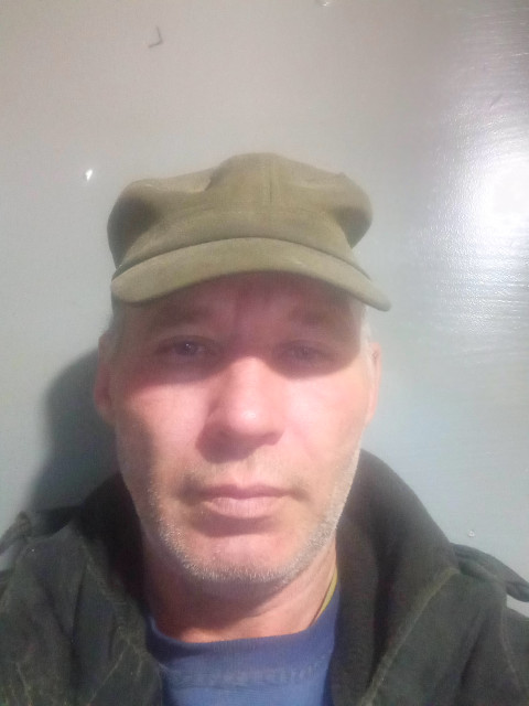 Андрей, Россия, Воронеж, 47 лет, 1 ребенок. Познакомлюсь с женщиной для любви и серьезных отношений, дружбы и общения.Работаю мастером на производстве увлекаюсь мотоциклами поделками из дерева электрика сварка ремонт т