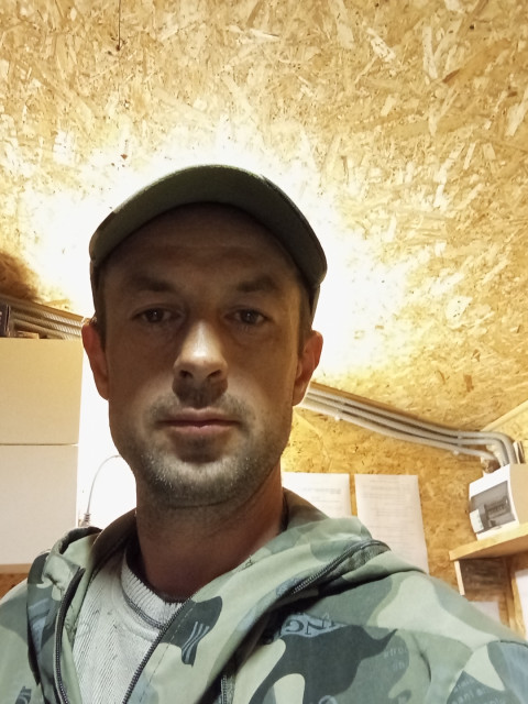 Радий Мухамадеев, Россия, Байкальск, 38 лет. Хочу найти Для серьезных отношений, флирт и т п.Спокойный, скромный, весёлый, ласковый, трудолюбивый, люблю порядок,