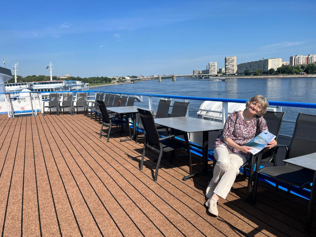 Katarina, Россия, Санкт-Петербург, 56 лет, 1 ребенок. Хочу найти Интересный мужчина внешне и внутренне. С устойчивой жизненной позицией и целями. Внушающий окружающиМеня зовут Катарина. Живу в Санкт-Петербурге. Работаю менеджером в частной компании. Дети 