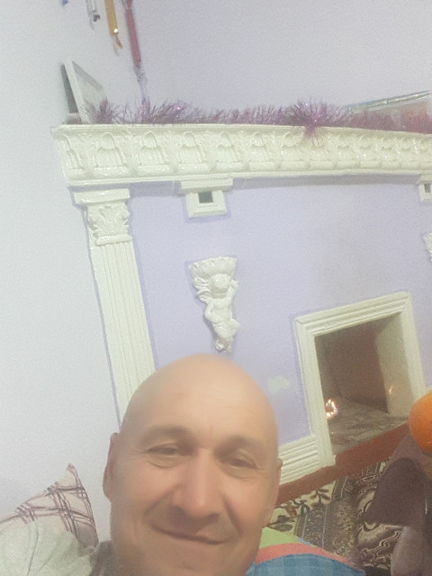 Владимир, Туркменистан, Ашхабад, 61 год, 3 ребенка. Познакомлюсь с красивой женщиной для любви и серьезных отношений...Живу в Туркменистане ... работаю охранником на фирме... В разводе трое дочерей... Я не пью не курю..