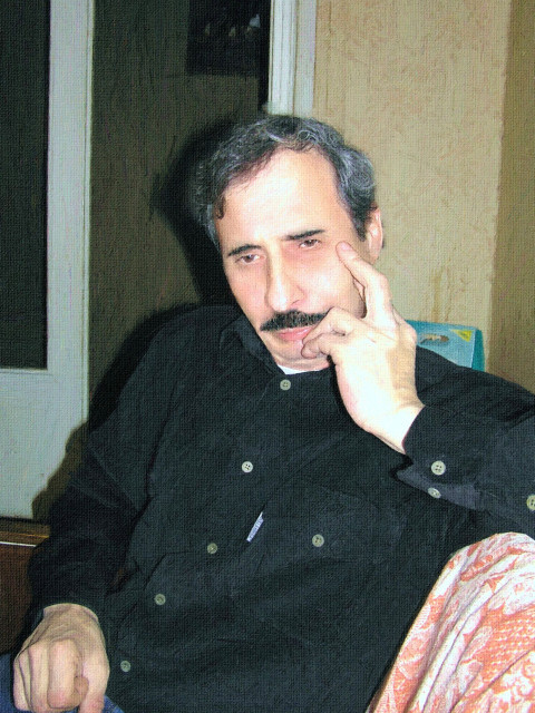 Вадим, Россия, Кирово-Чепецк, 73 года. Познакомлюсь с женщиной для брака и создания семьи, дружбы и общения.разводимся. разносторонен. приветствую. честность. порядочность. не жлобный. с юмором. рукастый. на 