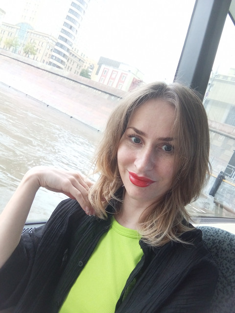 Анна, Россия, Москва, 37 лет, 1 ребенок. Познакомлюсь с мужчиной для любви и серьезных отношений, брака и создания семьи, воспитания детей, рЯ психолог, энергетический целитель, мама. Творческая женственная натура. Люблю путешествия, красоту