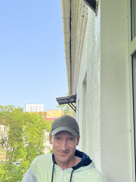 Максим, Беларусь, Минск, 43 года, 1 ребенок. Познакомлюсь с женщиной для любви и серьезных отношений, брака и создания семьи.Сегодня вы были одним человеком, завтра станете другим. Сегодня вы любящая пара, завтра-одна из стор