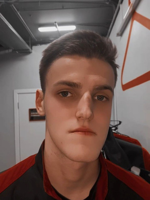 Андрей, Москва, м. Савёловская, 25 лет. Познакомлюсь с девушкой для любви и увлеченностиХочу легкую на подъем, полу приличную даму