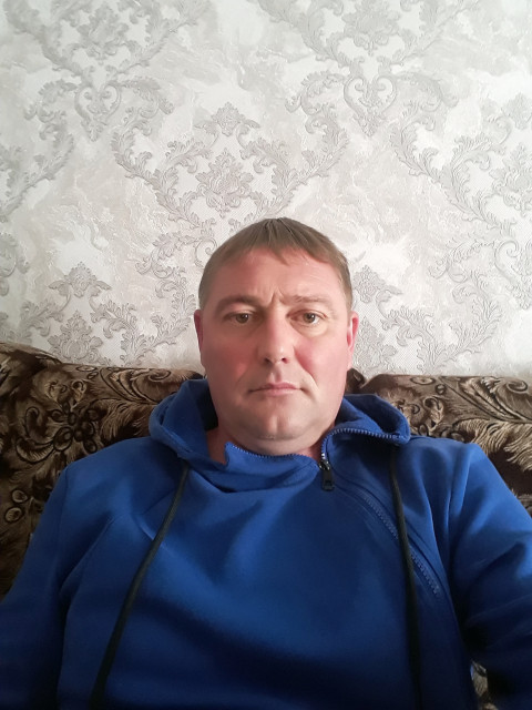 Роман, Россия, Ростов-на-Дону, 43 года, 1 ребенок. Он ищет её: Симпатичную добрую одзывчиваю43г разведен работаю в сфере транспорта