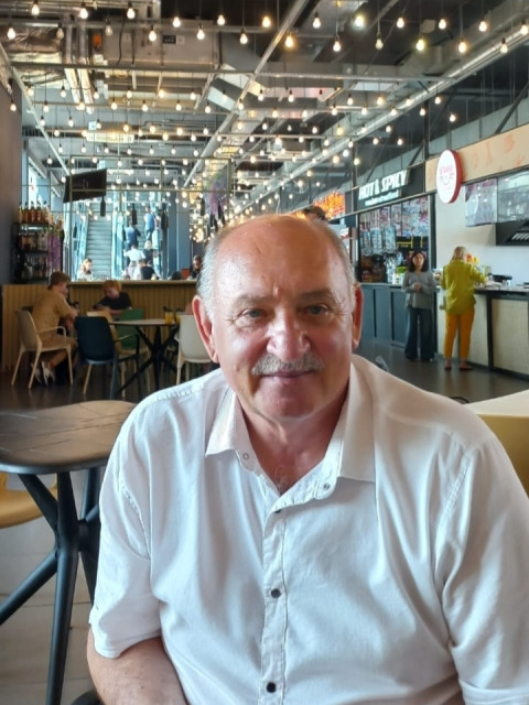 Владимир, Новосибирск, 67 лет, 2 ребенка, 2 фото. Познакомлюсь с женщиной для брака и создания семьи. Позитивной, доброжелательной, веселой.  Анкета 843613. 