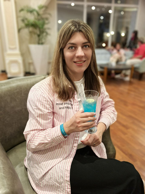 Анна, Санкт-Петербург, м. Международная, 38 лет, 2 ребенка. Познакомлюсь с мужчиной для любви и серьезных отношений, брака и создания семьи.Живу в СПб, воспитываю двух детей, люблю общаться с друзьями, ездить на природу, гулять. Не люблю ку