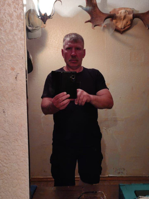 Виктор Бурый, Россия, Краснодон, 56 лет, 1 ребенок. Хочу найти Ответственностеную, свободную, нежную и обаятельную! Анкета 843733. 