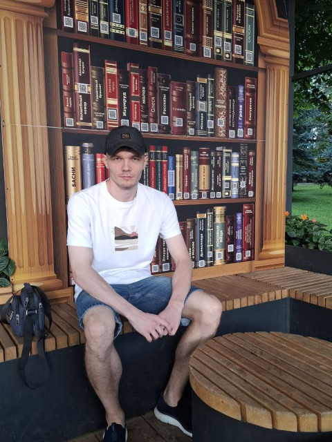 Никита, Россия, Смоленск, 27 лет. Познакомлюсь с женщиной для любви и серьезных отношений, брака и создания семьи, дружбы и общения.Добрый и порядочный молодой человек . Хочу познакомиться с девушкой 20-30 лет для серьезных отношени