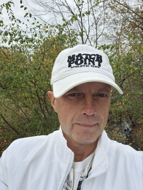 Владимир, Россия, Нижний Новгород, 45 лет. Познакомлюсь с женщиной для любви и серьезных отношений, брака и создания семьи, воспитания детей, рСпокойный, адекватный, разумный., работящий. 
Без вредных привычек.