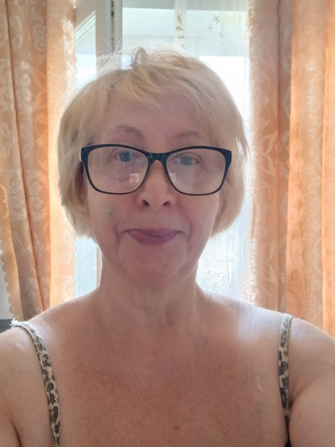 Мила, Москва, м. Мякинино, 60 лет, 1 ребенок. Познакомлюсь с мужчиной не обремененым непосильной работой, судимостью, кредитами свободным, для совместного...  Анкета 844548. 