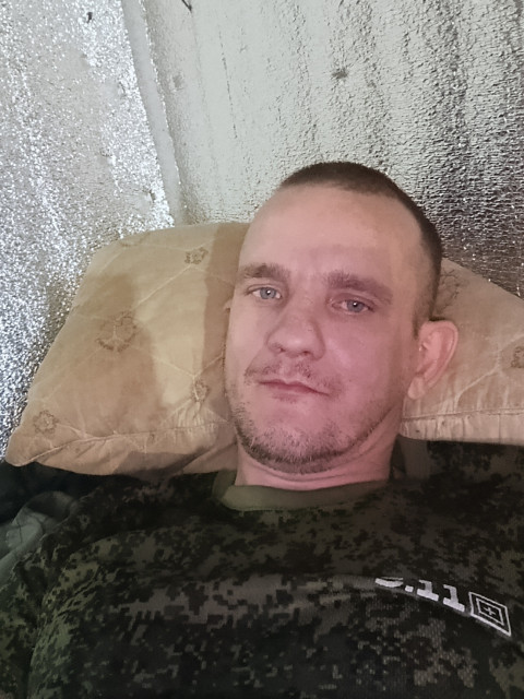 Дмитрий, Россия, Гатчина, 37 лет, 2 ребенка. Познакомлюсь с женщиной для любви и серьезных отношений, брака и создания семьи, дружбы и общения.Военнослужащий