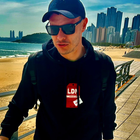 Антон Зобнин, Россия, Новосибирск, 36 лет. Спроси меня о том что тебя интересует