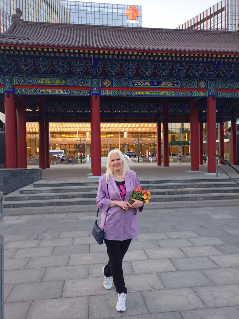 Елена, Йошкар-Ола, 55 лет, 2 ребенка, 1 фото. Ищу мужчину, с которым можно быть собой, без масок, игр и суеты. 

Важно, чтобы был внутренне зрелым,...  Анкета 844752. 