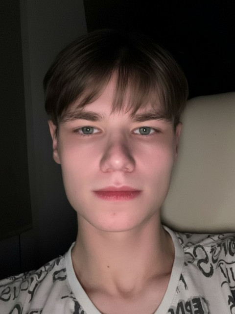 Паша, Москва, м. Проспект Вернадского, 20 лет. Познакомлюсь с девушкой для любви и серьезных отношений.......... да