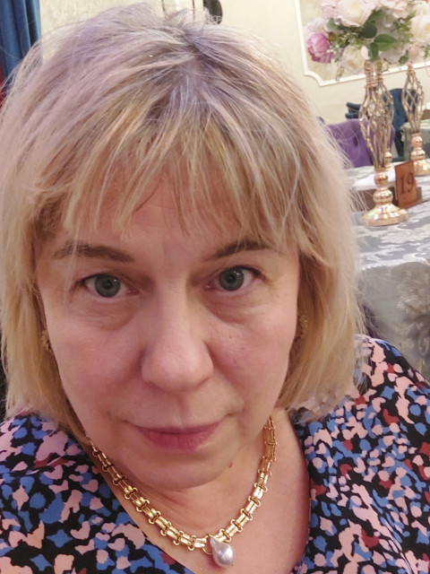 Диана, Москва, м. Таганская, 54 года, 1 ребенок, 2 фото. Ищу: Мужчина который готов радовать собой и с которым не противно просыпаться. Мужчина который готов баловать...  Анкета 845184. 