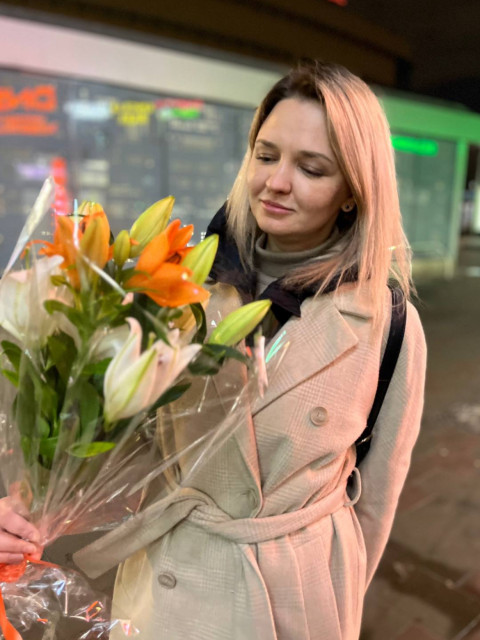 Виктория, Россия, Москва, 41 год, 1 ребенок. Познакомлюсь с мужчиной для любви и серьезных отношений, гостевого брака, дружбы и общения.  Анкета 845416. 