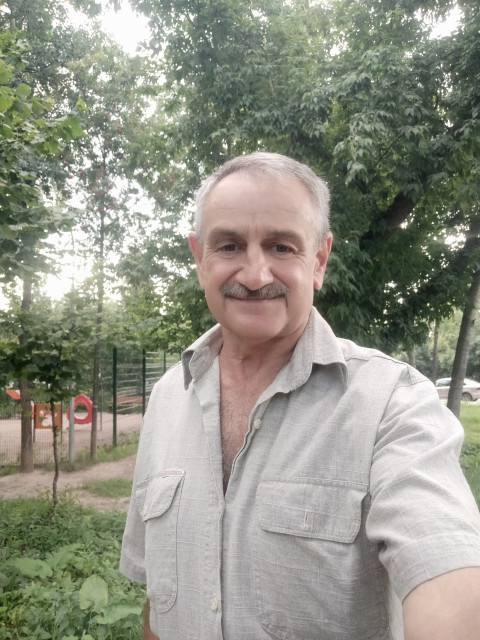 Юрий, Москва, м. Ховрино, 63 года. Познакомлюсь с женщиной для любви и серьезных отношений.Встретимся, не утаю. Физчески активен. Мастер спорта СССР