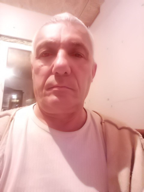 Григорий, Россия, Москва, 66 лет. Он ищет её: Женщину ищу чистоплотный стройный хозяйственный сексуальную умную.Не курю спиртное по праздникам. Рос 1. 82. Вес95кг. Не утрачен здоровье славо Богу. Живу в котеджный