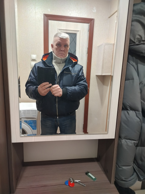 Эд, Санкт-Петербург, м. Автово, 55 лет. Ищу: Хочется обрести настоящие отношения, основанные на любви и уважении друг к другу., чтобы вместе смотреть...  Анкета 845756. 