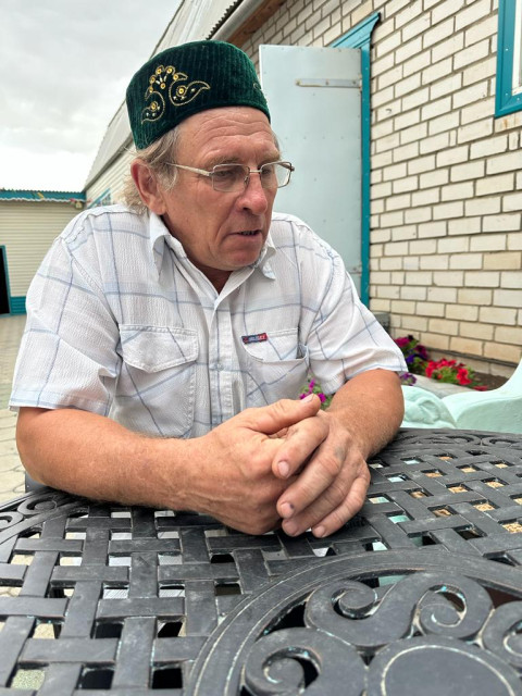 Рифат, Россия, Алексеевское, 65 лет. Познакомлюсь с женщиной для любви и серьезных отношений, брака и создания семьи.Молодой, красивый. С чувством юмора. Алкоголь умеренно. Не курю. Авто имею.