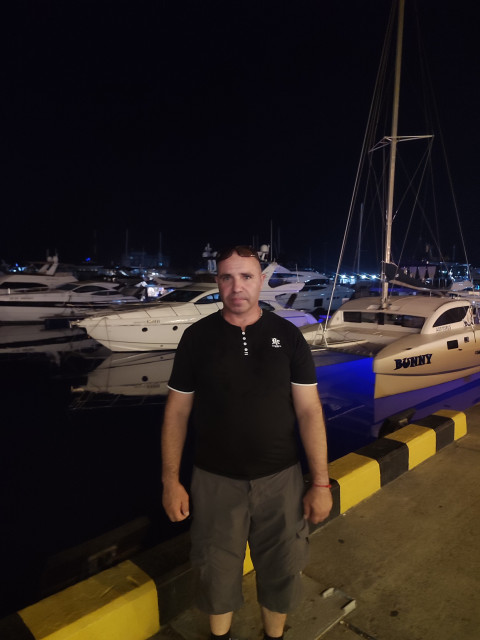 Саша, Херсон, 46 лет, 1 ребенок, 1 фото. Познакомлюсь с женщиной для любви и серьезных отношений, брака и создания семьи, воспитания детей, рождения...  Анкета 845787. 