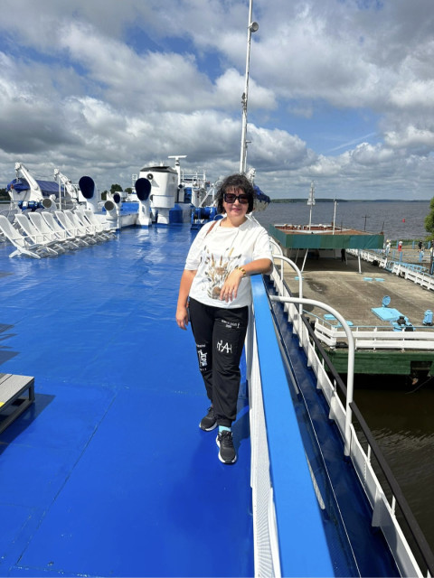 Елена, Россия, Москва, 56 лет, 2 ребенка. Познакомлюсь с мужчиной для дружбы и общения. 
Порядочным, с чувством юмора. 
Добрым и общительнымПорядочная женщина с чувством юмора. 
Вдова