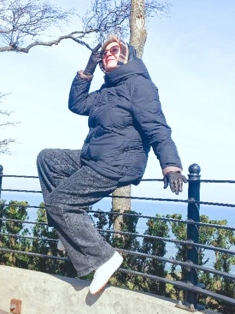 Galina, Россия, Калининград, 64 года. Познакомлюсь с мужчиной для дружбы и общения. и если повезёт, хотелось бы для создания пары.С хорошим чувством юмора, не конфликтная., ухоженная, с остатками неплохой фигуры. Считаю себя высок