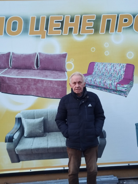 Юрий, Россия, Калининград, 62 года. Хочу найти 57 - 60 лет наверное блондинку, симпотную и главное с понятием чтоб до конца .Холост и еще вкалываю.