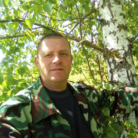 Саша Кочетков, Россия, Кремёнки, 52 года, 1 ребенок. Хочу найти На 10 лет моложе себя для семейных обстоятельстваРаботающей имею свою жил площядь