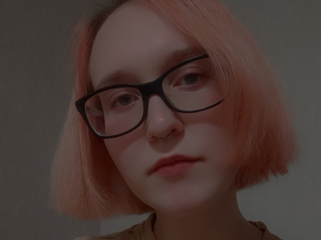 Катя, Россия, Бор, 21 год, 1 ребенок. Хочу найти Мужчину 20-30 лет для общения и новых отношений.Женщина в семье как переводчик: понимает и детский лепет, и пьяный бред