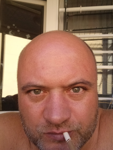 Максим Литвинов, Санкт-Петербург, м. Шушары, 40 лет, 1 ребенок. Хочу найти Что бы ценила таким,какой есть ... Серьезные отношения.Много работаю,