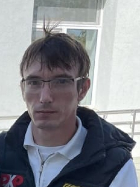 Шурик, Россия, Екатеринбург, 33 года. Зайка ищет хозяйку🤭 
В доме не пакостит, а сытый обязательно что-нибудь починит. 
Не гулящ