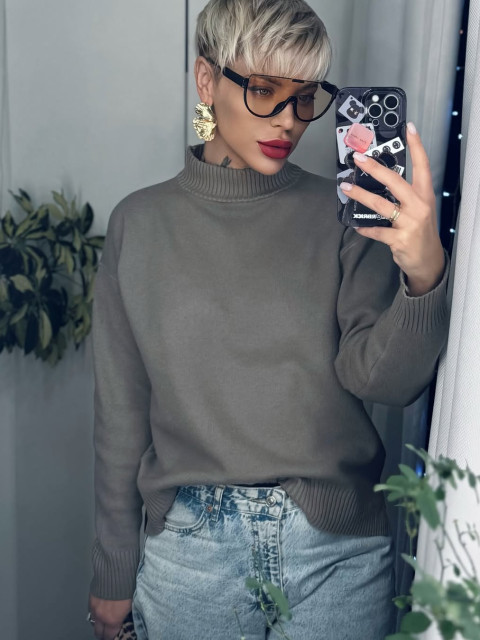 Светлана, Москва, м. Смоленская, 39 лет, 1 ребенок. Познакомлюсь с мужчиной для любви и серьезных отношений. 
Для меня важна честность в отношениях. 
Люди...  Анкета 847566. 