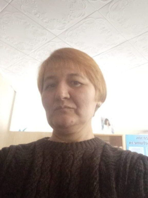 Юлия, Москва, Царицыно, 47 лет, 2 ребенка. Познакомлюсь с мужчиной для любви и серьезных отношений, брака и создания семьи.Работаю в охране. Люблю готовить