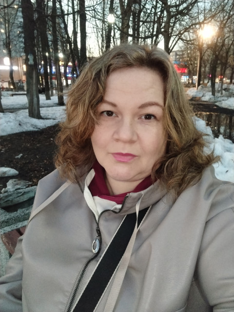 Светлана, Россия, Домодедово, 42 года, 2 ребенка. Ищу: И так..... Принца на белом коне нужно, но туалет долго не занимать 😁 
Путешествие - на природу,...  Анкета 847834. 