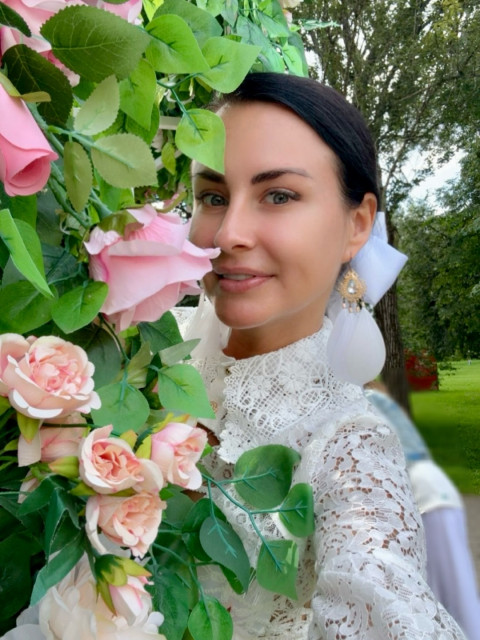 Вкусная, Москва, м. Братиславская, 43 года, 1 ребенок. Познакомлюсь с мужчиной для любви и серьезных отношений, брака и создания семьи, воспитания детей, рСоздана дарить любовь и счастье! 
Только для щедрых мужчин!