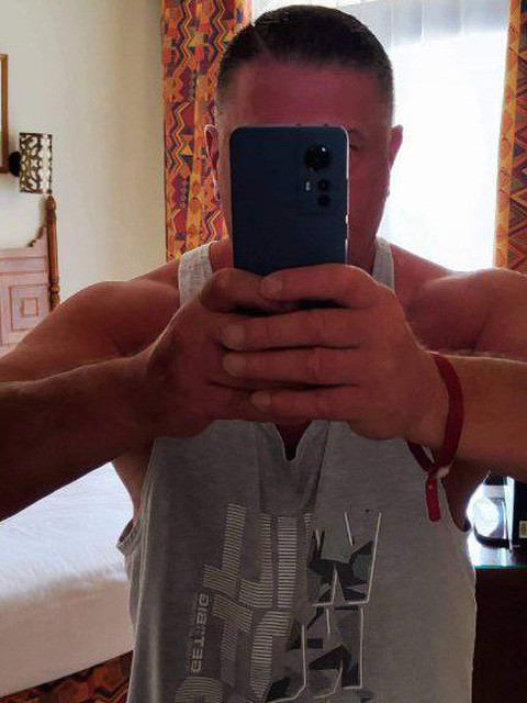 Алексей, Москва, 52 года. Русский, сильный, симпатичный.