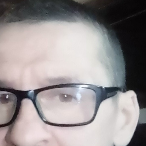 Михаил Якусев, Россия, Санкт-Петербург, 48 лет, 2 ребенка. Я хотел бы найти женщину пусть даже курит или выпивает но не часто, чтобы понимала меня умела готовиЯ Михаил после смерти второй половинки, уже 10 лет холостой. Устал быть одиноким, хочу вновь вст