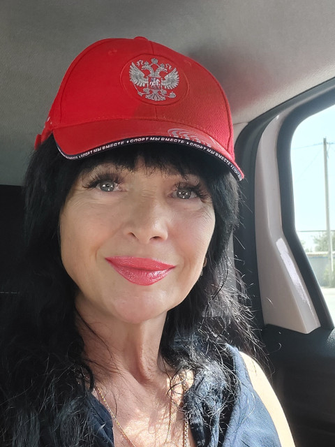 Татьяна, Россия, Астрахань, 54 года, 1 ребенок. Хочу найти Мужчина должен быть с большим жизненным опытом во всём, не зависимо от возраста, статусаТелец. 15. 05. 2971 года рождения. Медицинский работник. Окончила колледж. Один сын взрослый, живёт 