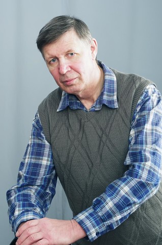 Станислав Воронов, Россия, Санкт-Петербург, 68 лет, 1 ребенок. Познакомлюсь с искренней, привлекательной, простой женщиной от 63 лет. С взаимной любовью и уважениеЖиву в пригороде СПб, не далеко от Всеволожска. На пенсии. Машины нет, дачи нет.