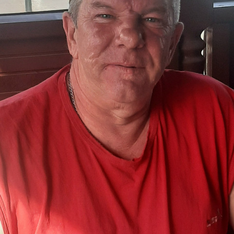 Владимир Медведев, Россия, Арамиль, 56 лет, 1 ребенок. Хочу найти Простую,нежную !!!Водитель,люблю музыку,играю на гитаре