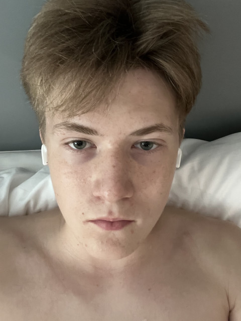 Егор, Россия, Барнаул, 24 года. Познакомлюсь с девушкой для любви и серьезных отношений, дружбы и общения.Егор 14 yo ищу девушку