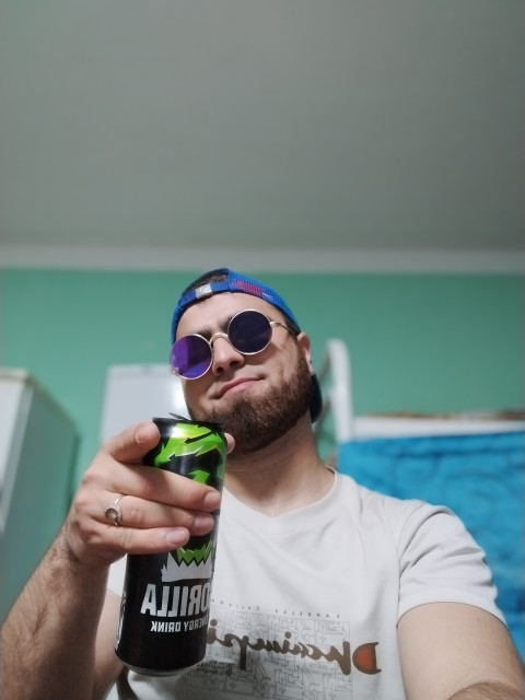 Алекс, Россия, Калуга, 22 года. Познакомлюсь с девушкой для любви и серьезных отношений.Меня зовут алекс ищу девушку для серьезных отношений