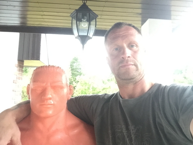 Dmitri Sehhanin, Россия, Санкт-Петербург, 49 лет. Хочу найти НастоящуюОбычный человек с планеты земля -руки, ноги, голова